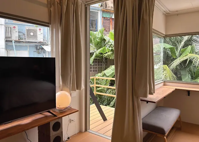 Trace Space Apartment *